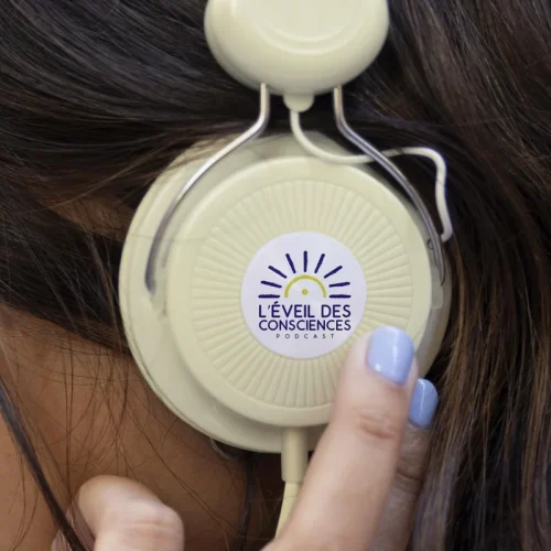 mockup casque podcast eveil des consciences